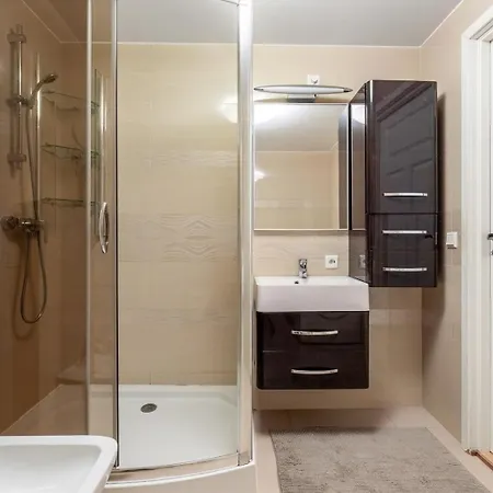 Vaulen Apartment, Private Entrance&parking