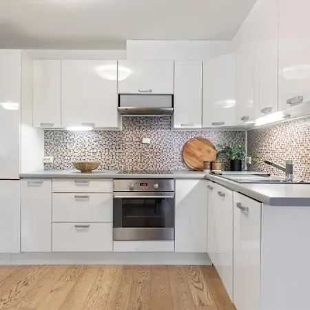 Vaulen Apartment, Private Entrance&parking