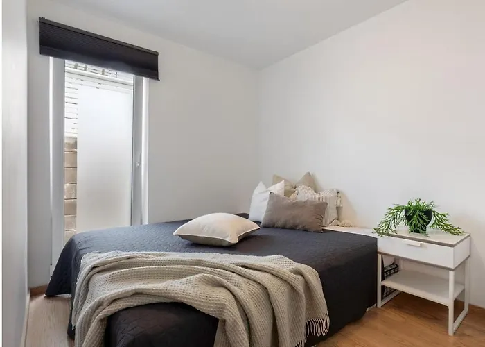 Vaulen Apartment, Private Entrance And Parking Daire *
