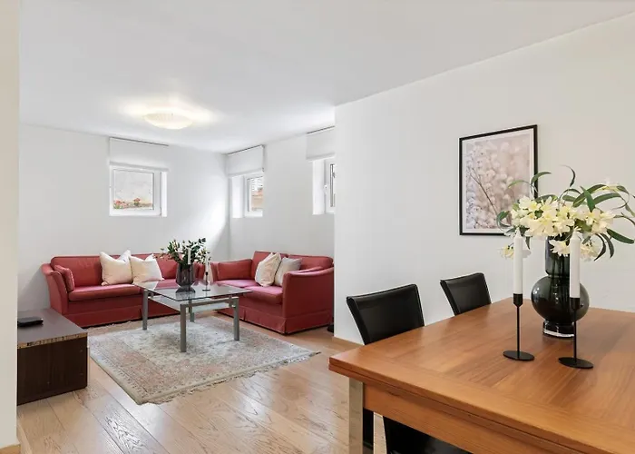 Vaulen Apartment, Private Entrance And Parking Daire